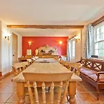 Bridge Bridge House, Old Post, Bridge Suite, Sleeps 16 Hébergement de vacances