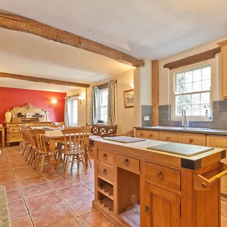 Bridge Bridge House, Old Post, Bridge Suite, Sleeps 16 *