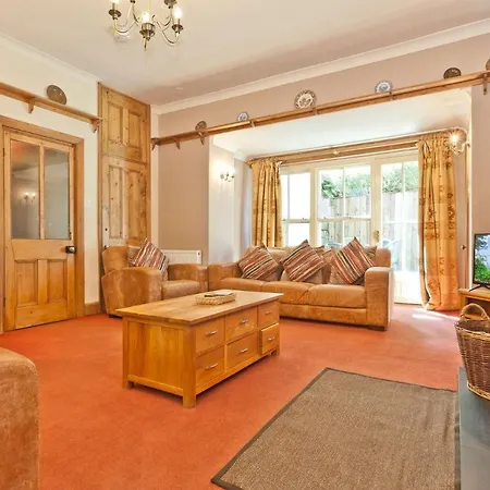 Bridge Bridge House, Old Post, Bridge Suite, Sleeps 16 كونيستون