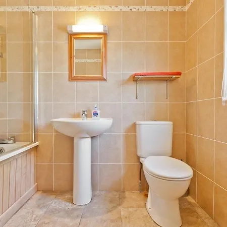 Tatil Evi Bridge Bridge House, Old Post, Bridge Suite, Sleeps 16