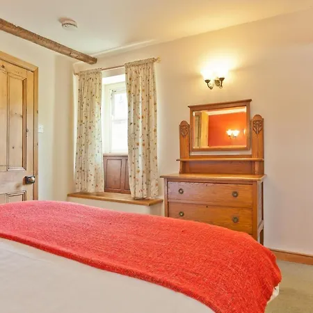 Bridge Bridge House, Old Post, Bridge Suite, Sleeps 16 كونيستون