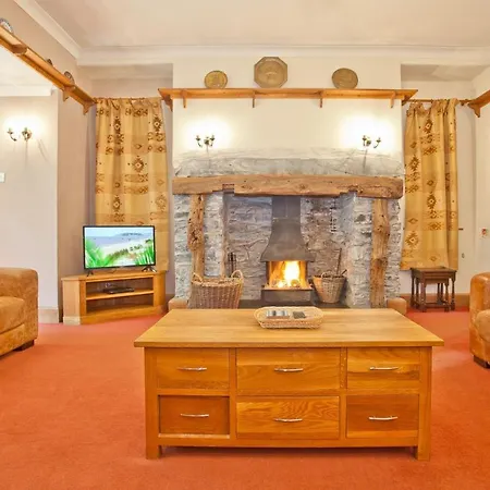Tatil Evi Bridge Bridge House, Old Post, Bridge Suite, Sleeps 16 Coniston