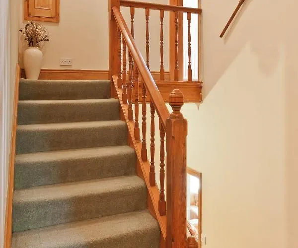 Bridge Bridge House, Old Post, Bridge Suite, Sleeps 16 كونيستون