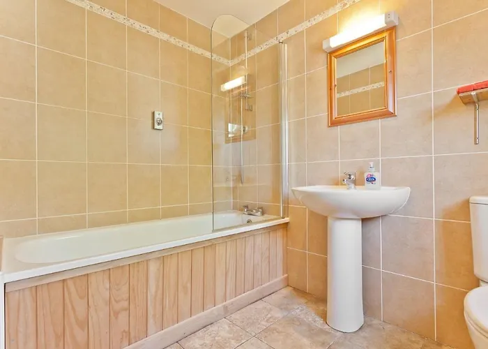 Bridge Bridge House, Old Post, Bridge Suite, Sleeps 16 بيت للعطل