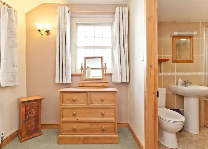 بيت للعطل Bridge Bridge House, Old Post, Bridge Suite, Sleeps 16 *