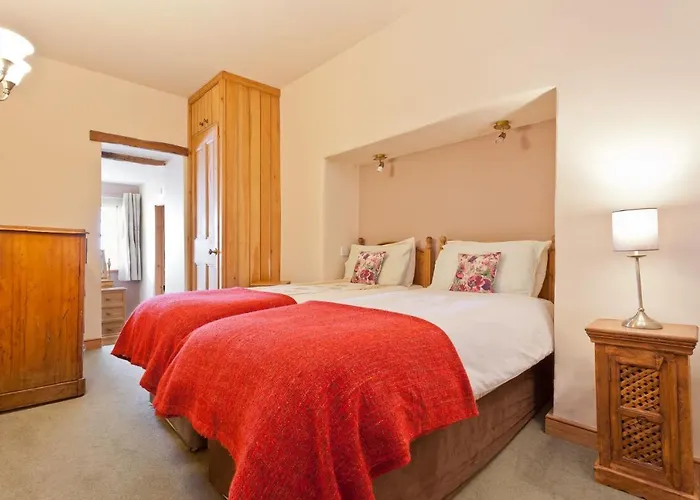 Bridge Bridge House, Old Post, Bridge Suite, Sleeps 16 كونيستون