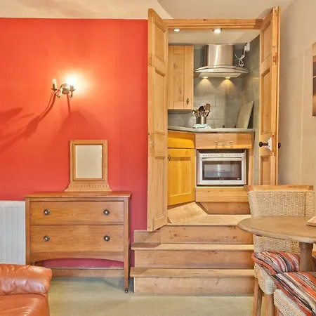 Bridge Bridge House, Old Post, Bridge Suite, Sleeps 16